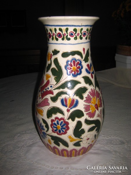 Bozsik  váza   , Kunszentmárton 15 x 30  cm  szép állapot