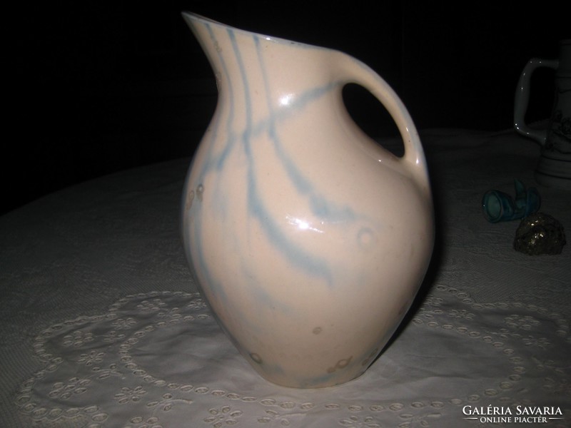 Zsolnay - Török János tervezte  váza  , színében ritka ,