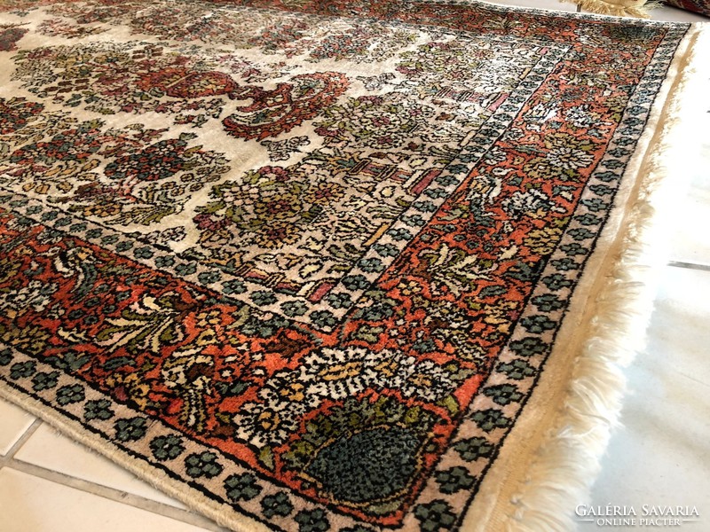 Kézicsomózású  Selyemszőnyeg Vázás - Madaras 96x160