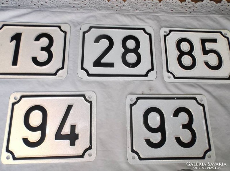 House number plate - unused - reflective - 17 x 13 cm beautiful flawless.- Retro - Austrian
