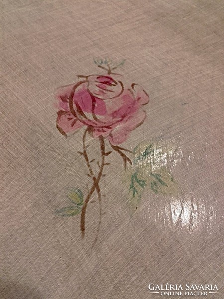 Antik, nagyon szép rózsás muszlin terítő csipke sarkokkal   67 x  67 cm