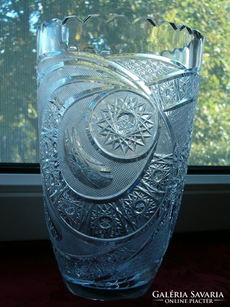 Antik metszett ólomkristály váza