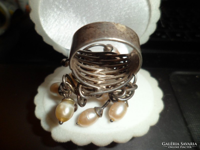 Silver ring / pearl