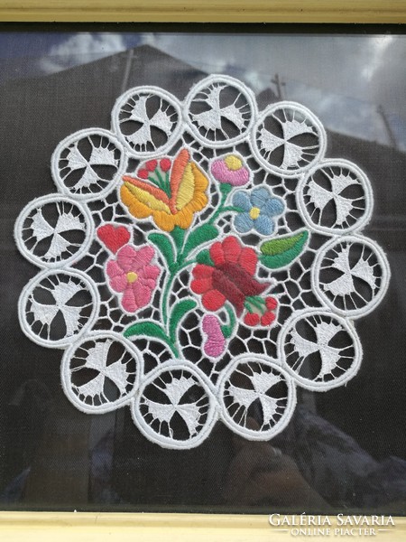 Kalocsa embroidery frame