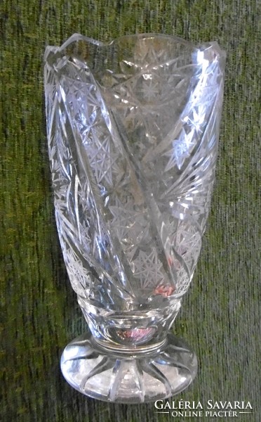 Ólomkristály váza, talpas