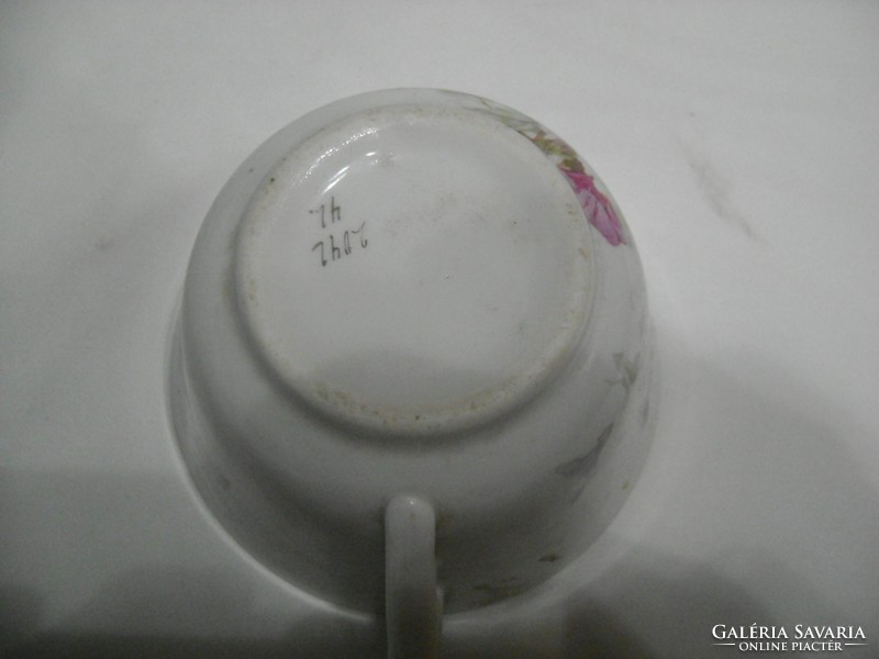 Antik, vastag falú, sorszámozott porcelán csésze - kis sérüléssel