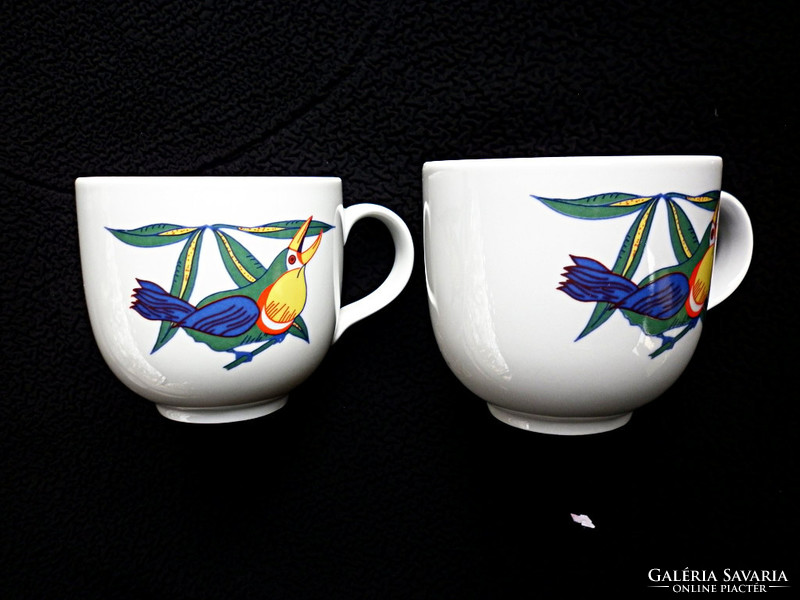 Pair of retro lowland bird cups