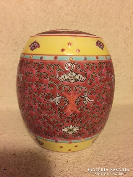 Érdekes tetővel kínai kézzel festett porcelán edény (FA)