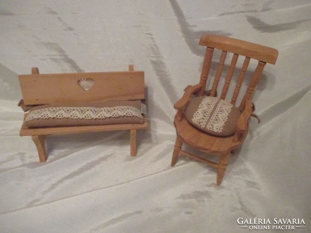 Lenci torino dollhouse furniture.Arm with chair & bench.23-21 Cm.