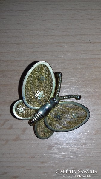 Pillangó alakú fém kitűző, bross 089