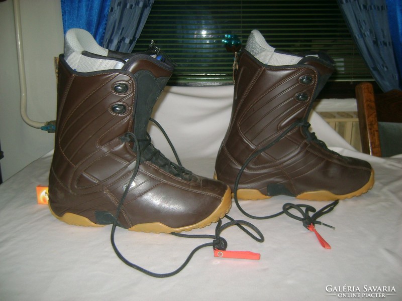 Ski boots, ski boots