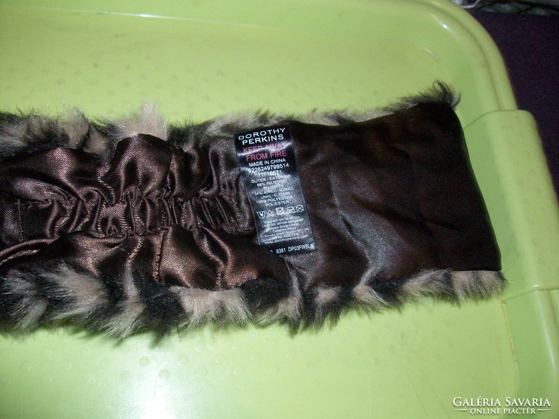 Beautiful faux fur headband new