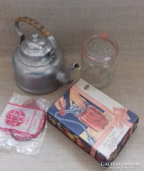 Old steam preservation device in good condition with can in its box