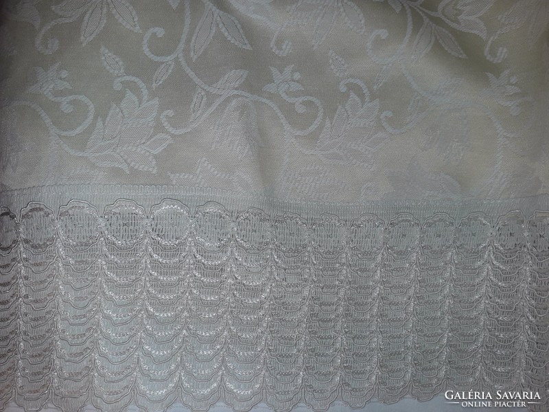 Exclusive large-sized thick silk brocade with a pattern woven into the material? Bedspread 300 cm x 270 cm