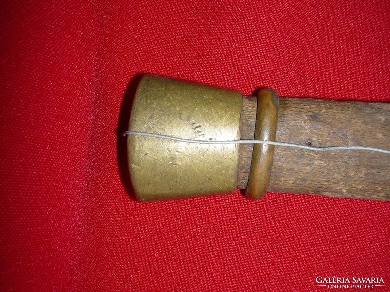 Medieval sword grip