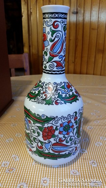 Porcelain metax glass, drink bottle for sale in a gift box!