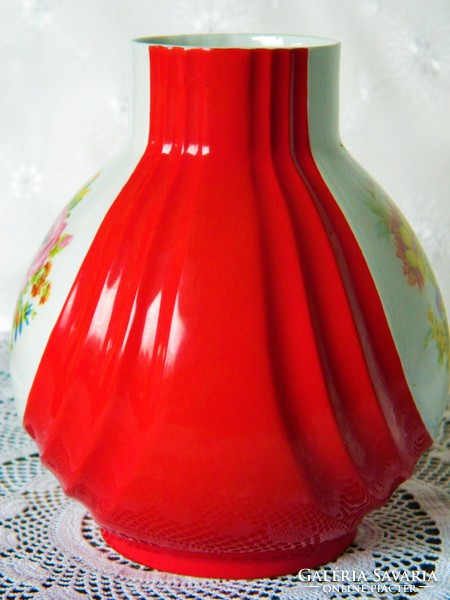 Neuerer virágos porcelán váza, piros