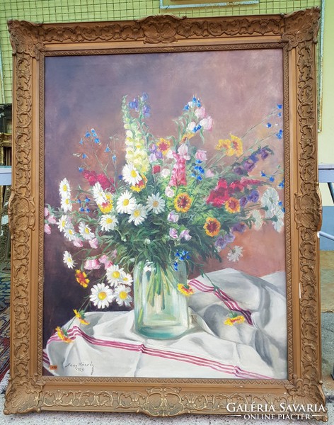 Charles the Great 1939 / bouquet of field flowers