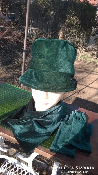 3 Part moss green hat-scarf-glove set -gift included