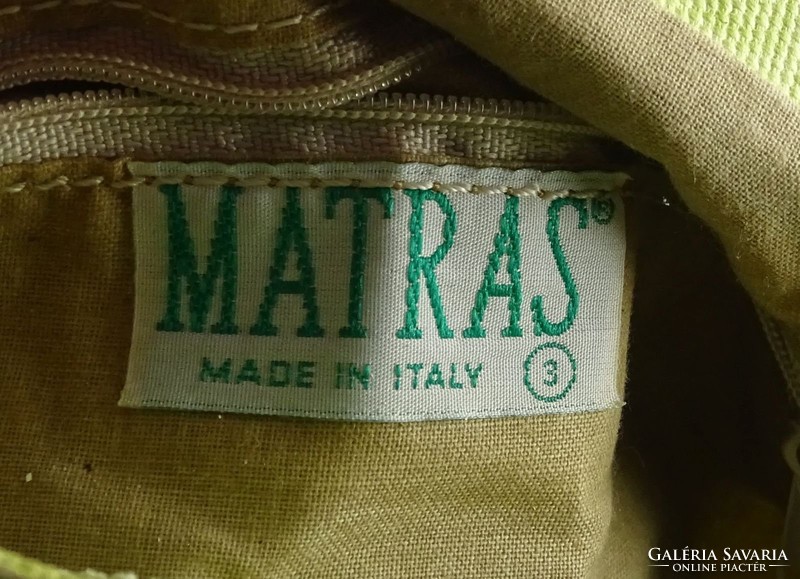 0V570 Zöld Matras olasz női válltáska