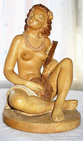 Tahiti lány - Gondos kerámia figura
