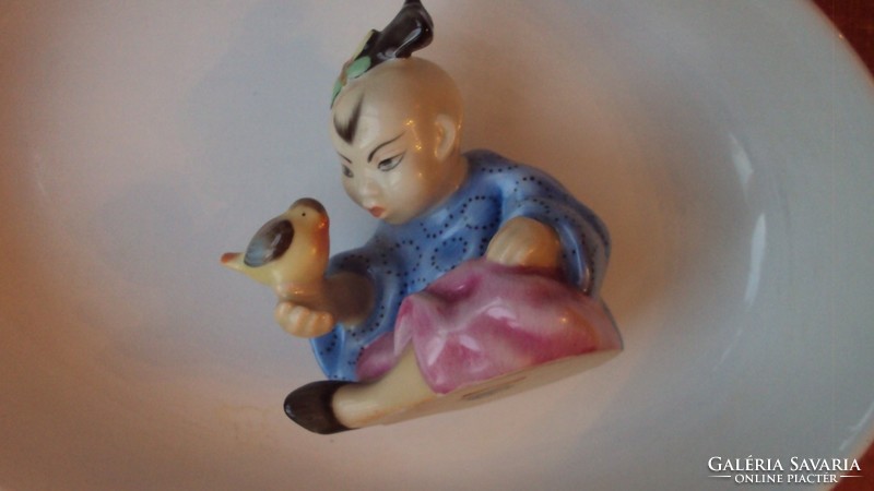 Herend antique porcelain, Chinese little girl with bird, original hand painting.