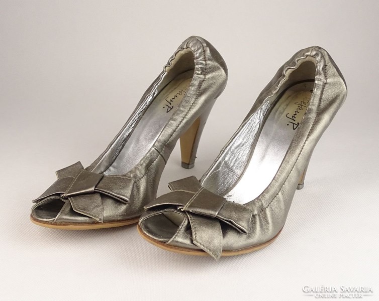 0V821 Ezüstszürke Stefany P női bőr cipő 38-as