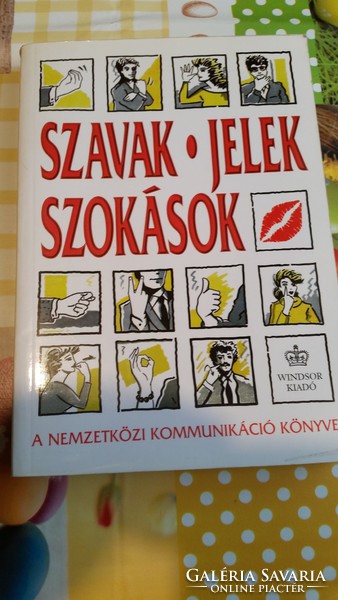 Szavak- Jelek Szokások könyv eladó!