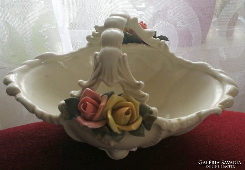 ENS porcelán virágos kosárka