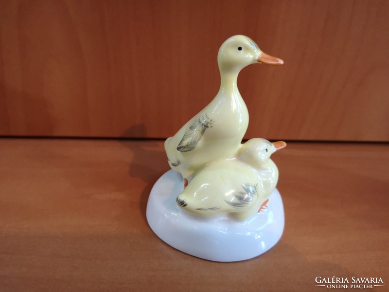Cute aquincum porcelain ducks, flawless, Grade 1