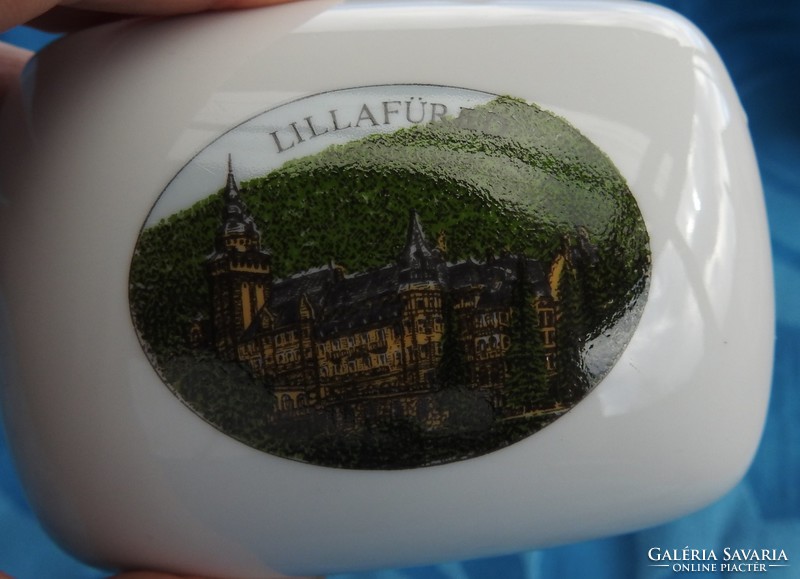Hollóházi bonbonier : LILLAFÜRED -i vár képével