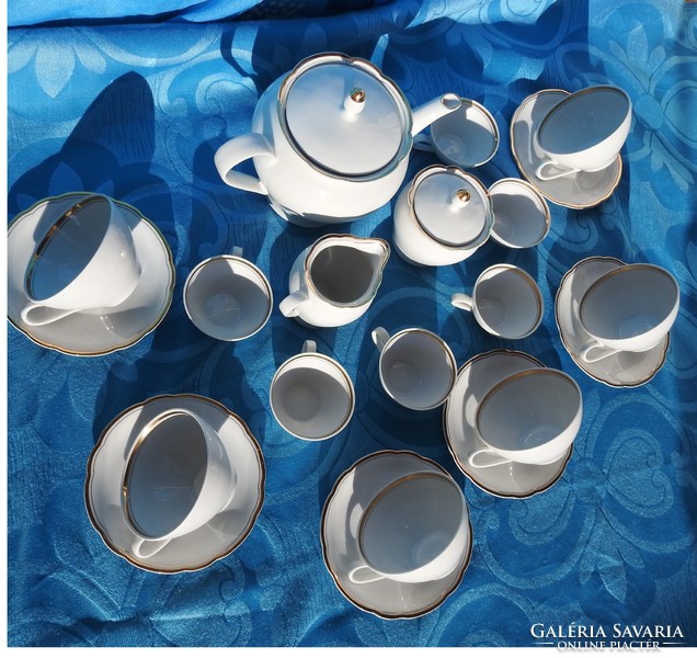 Kahla qualitats festoon gold border white glaze combined tea and coffee set