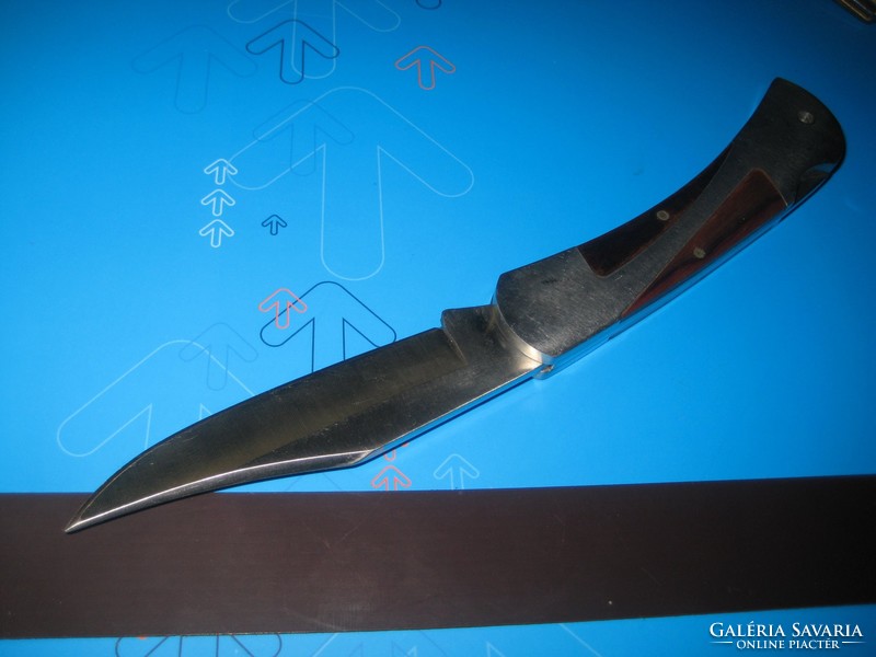 .....Tactical knife columbia 19.6 x 11 cm blade length
