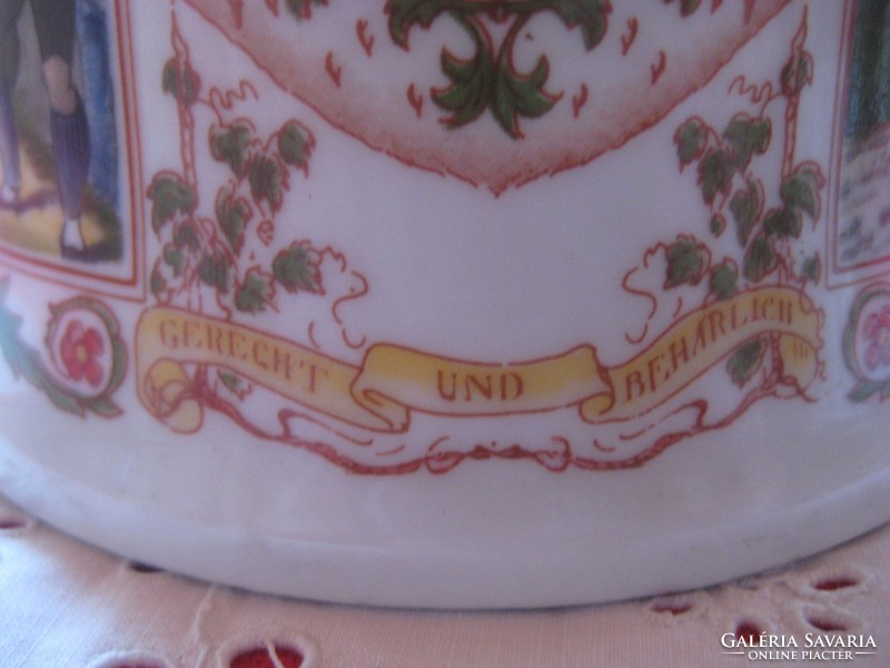 Sörös krigli , jó minőségű  Seltman- Weiden   porcelánból , nem egyéb kerámiából   17 cm