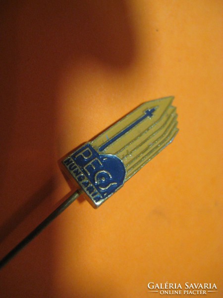 Pécs - hungarian badges 8 x 25 mm