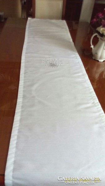A modern, special table runner