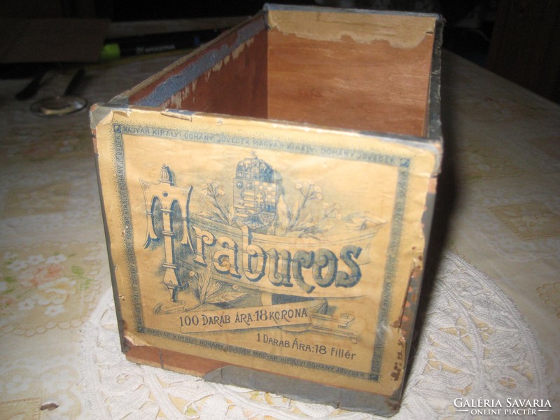 Antik magyar szivarka  doboz TRABUCOS  100 db .  11 x 22 x 11 cm