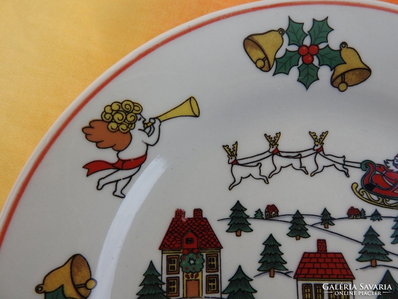 Iee Christmas plate - with winter scene and putts