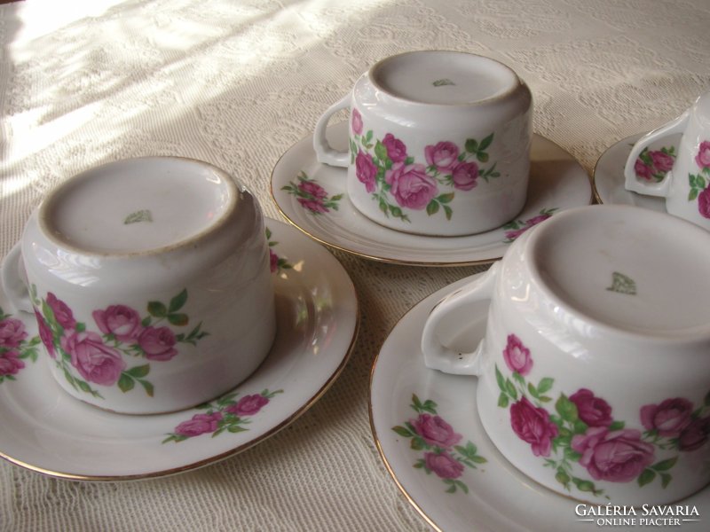 Old drasche cups, with an old mark, with a small plate