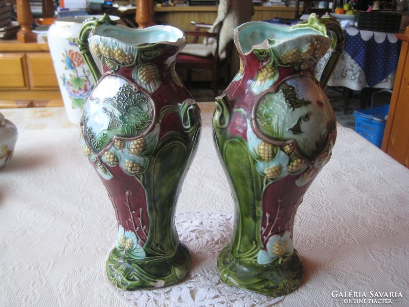 Pair of majolica vases, Körmöcbányi, 26 cm