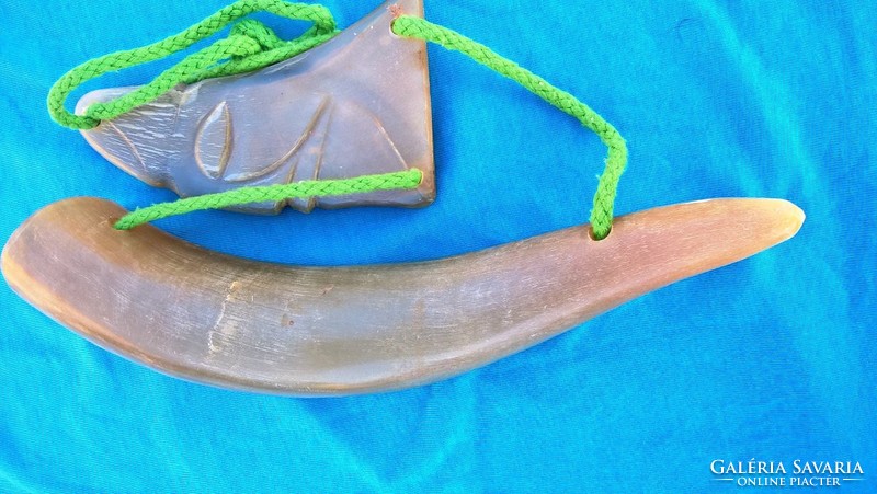 (K) carved drinking horn for sale (wall decoration) (l1)