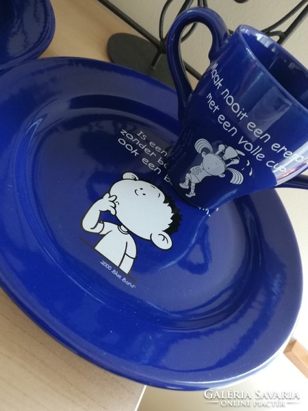 Vidám gyerek figurás kék reggelizőszettek 2 bögre+2 tányér