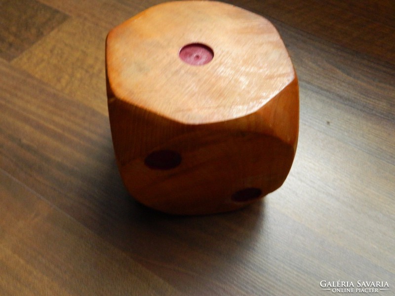 Óriási fa dobókocka 12cm * 12cm  / 1 kg
