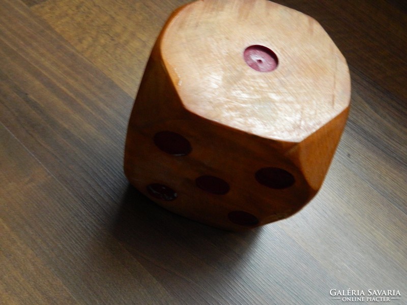 Giant wooden dice 12cm * 12cm / 1 kg