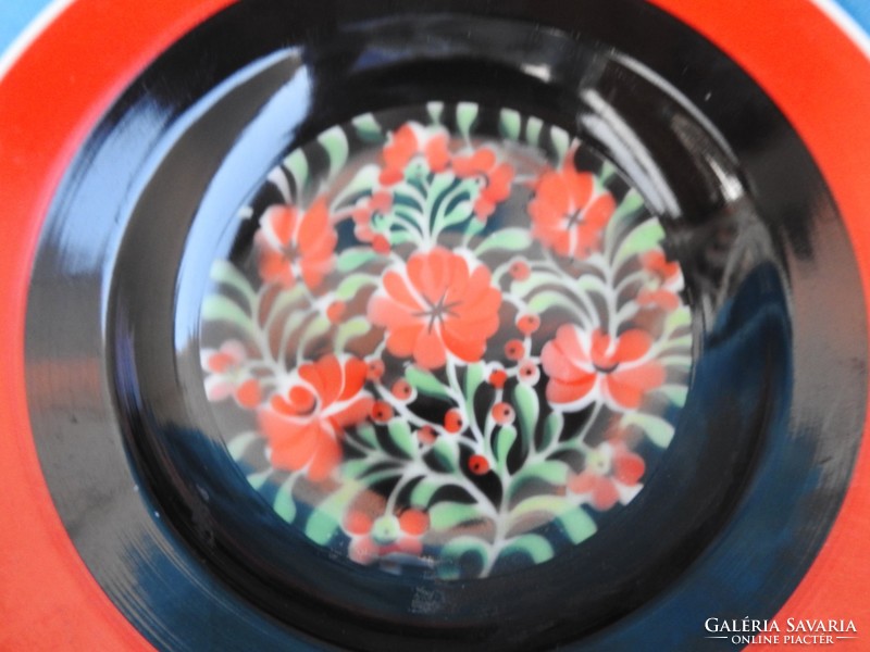 Nagyméretű hollóházi virágmintás kézzel festett hollóházi fali mélytál - tányér