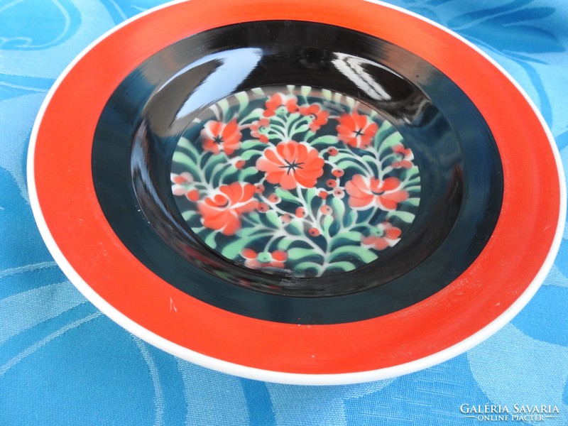 Nagyméretű hollóházi virágmintás kézzel festett hollóházi fali mélytál - tányér