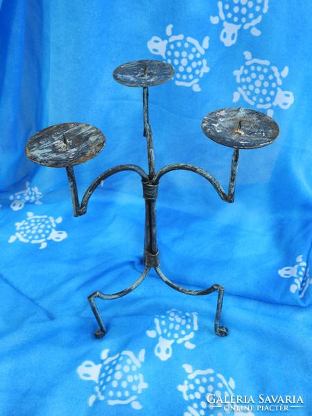 Three-pronged iron table candle holder - three-pronged candle holder