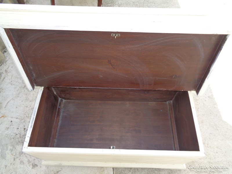 Smoking table, can be opened on both sides