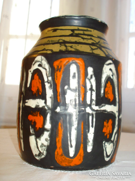 Gorka livia, ceramic vase and decorative bowl
