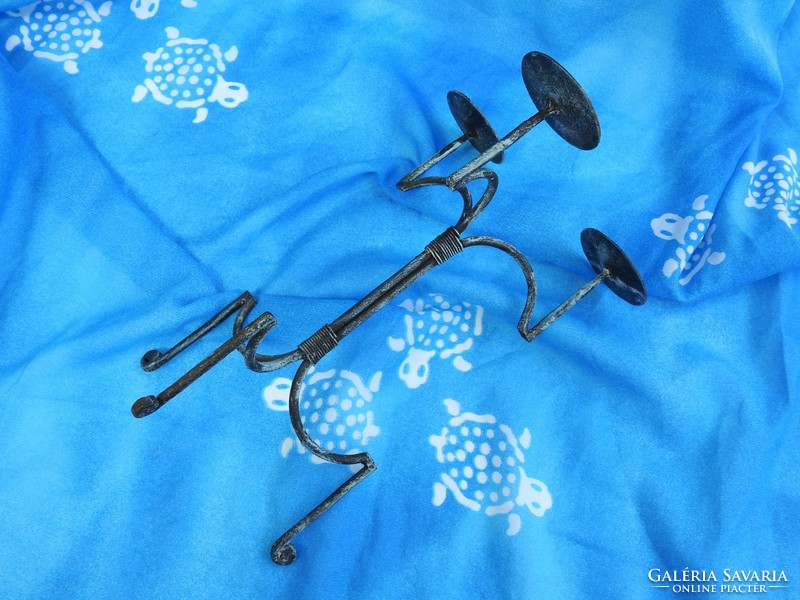 Three-pronged iron table candle holder - three-pronged candle holder